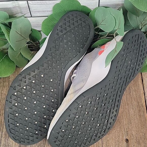 Nike women's Air Max Bella running shoe Size 8.5 - Picture 9 of 10